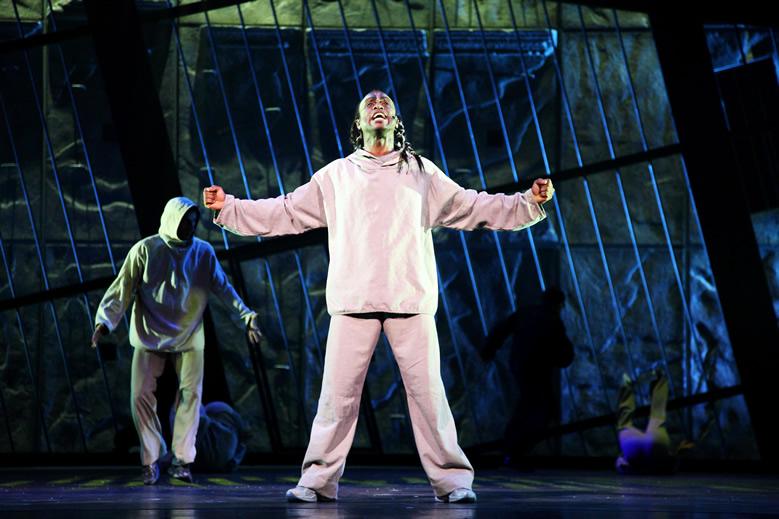 free_today_-_ian_carlyle_-_clopin_-_chine_2012.jpg