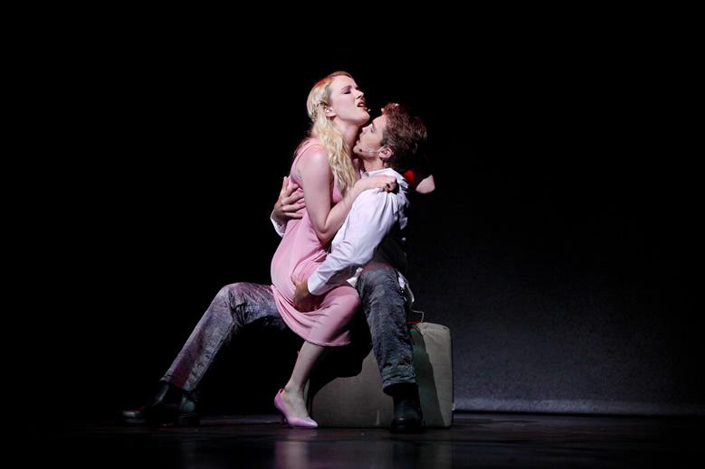 to_get_back_to_you_-_lilly_jane_young-stephen_webb_-_chine_-_2012.jpg